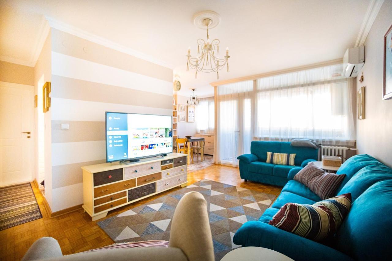 Sava Centar 1-Bedroom Apartments In The Heart Of New Белград Экстерьер фото