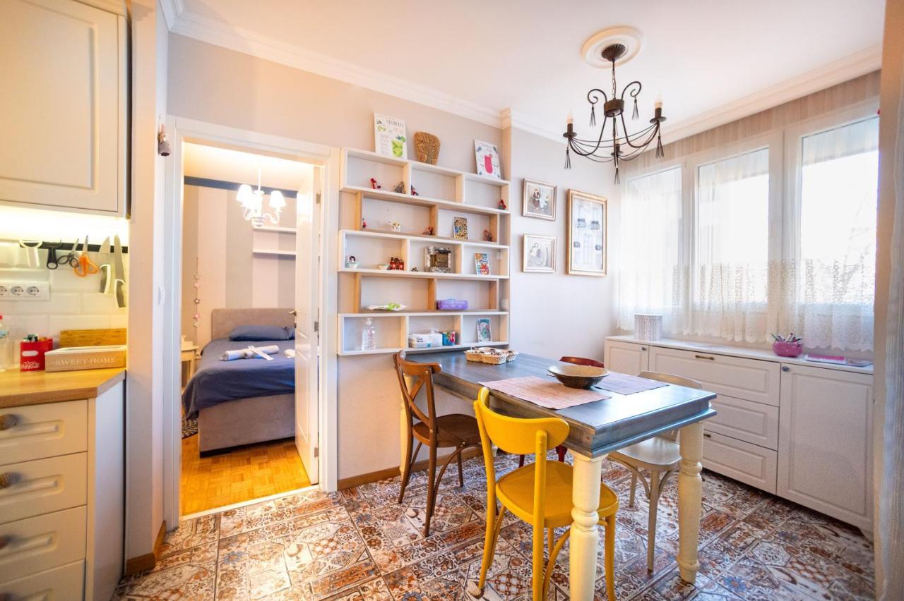 Sava Centar 1-Bedroom Apartments In The Heart Of New Белград Экстерьер фото