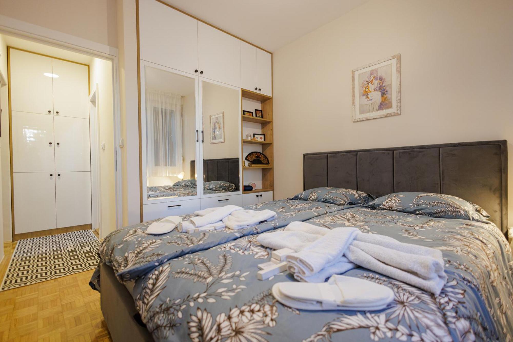 Sava Centar 1-Bedroom Apartments In The Heart Of New Белград Экстерьер фото